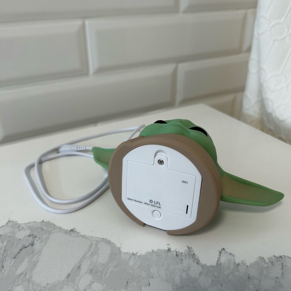 Star Wars LED Squishy Night Light Baby Yoda Lamp NWOT - Picture 7 of 8